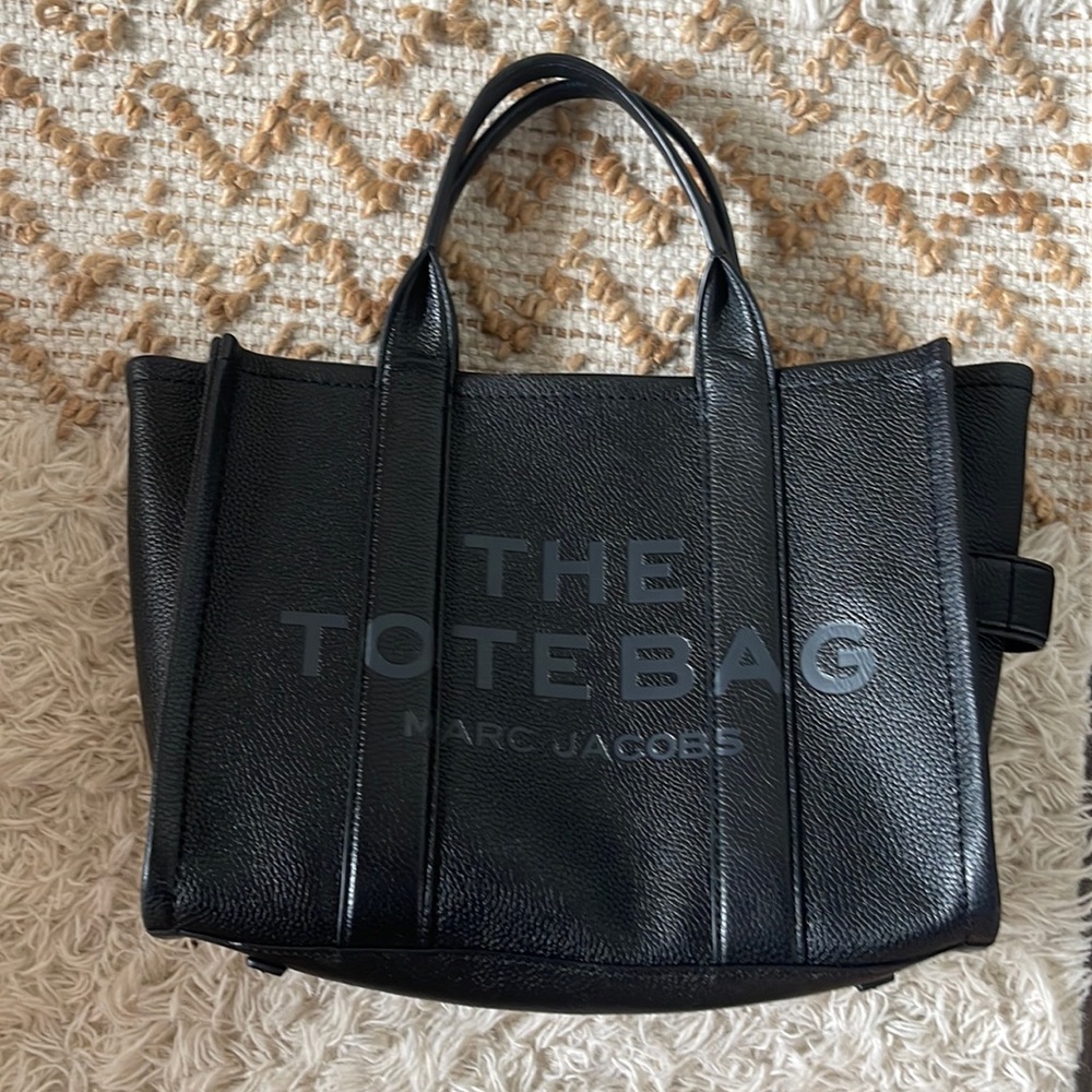 Marc Jacobs Leather Tote Bag (Medium)